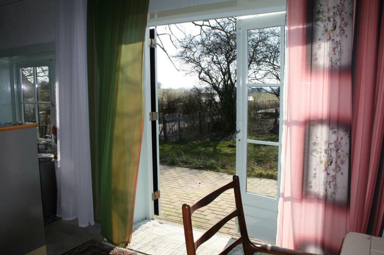 Unique Place On The River Waal Heerewaarden Экстерьер фото